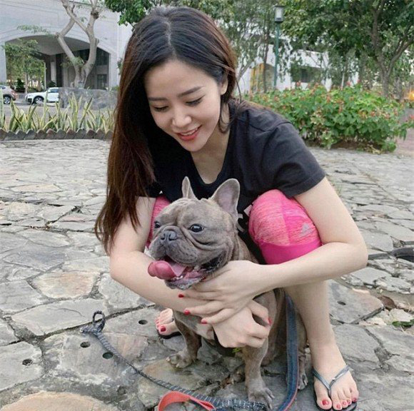 Thả nhẹ một bức ảnh đầu xù tóc rối, em gái Ông Cao Thắng vẫn tự tin khoe mặt mộc đẹp không tì vết - Ảnh 3. Thả nhẹ một bức ảnh đầu xù tóc rối, em gái Ông Cao Thắng vẫn tự tin khoe mặt mộc đẹp không tì vết - Ảnh 3.