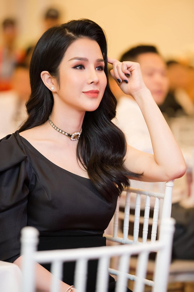 Diệp Lâm Anh chính thức tham gia vào cuộc đua khoe con của các mỹ nhân showbiz khi đăng ảnh cận mặt quý tử mới sinh - Ảnh 3.