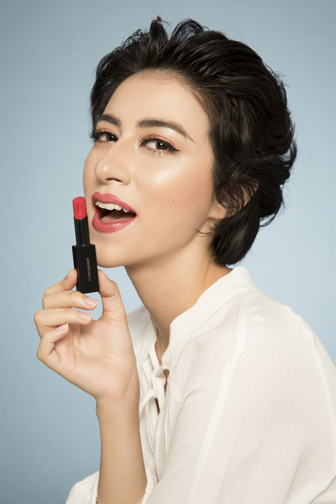 Liệu c&oacute; kh&ocirc;ng loại son l&acirc;u tr&ocirc;i nhưng vẫn dưỡng m&ocirc;i khỏe đẹp cả ng&agrave;y? - Ảnh 3.