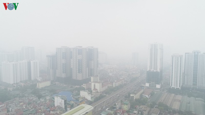 Nguyên nhân của hiện tượng sương mù càng ngày càng dày ở Hà Nội? - Ảnh 1.