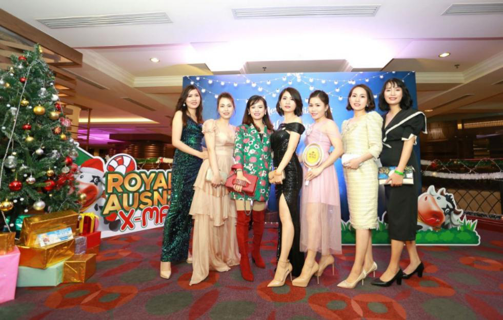 D&agrave;n &ldquo;si&ecirc;u mẫu bỉm sữa&rdquo; h&agrave;ng đầu Việt Nam hội tụ tại đ&ecirc;m hội Sữa Ho&agrave;ng Gia Royal Ausnz - Ảnh 10.