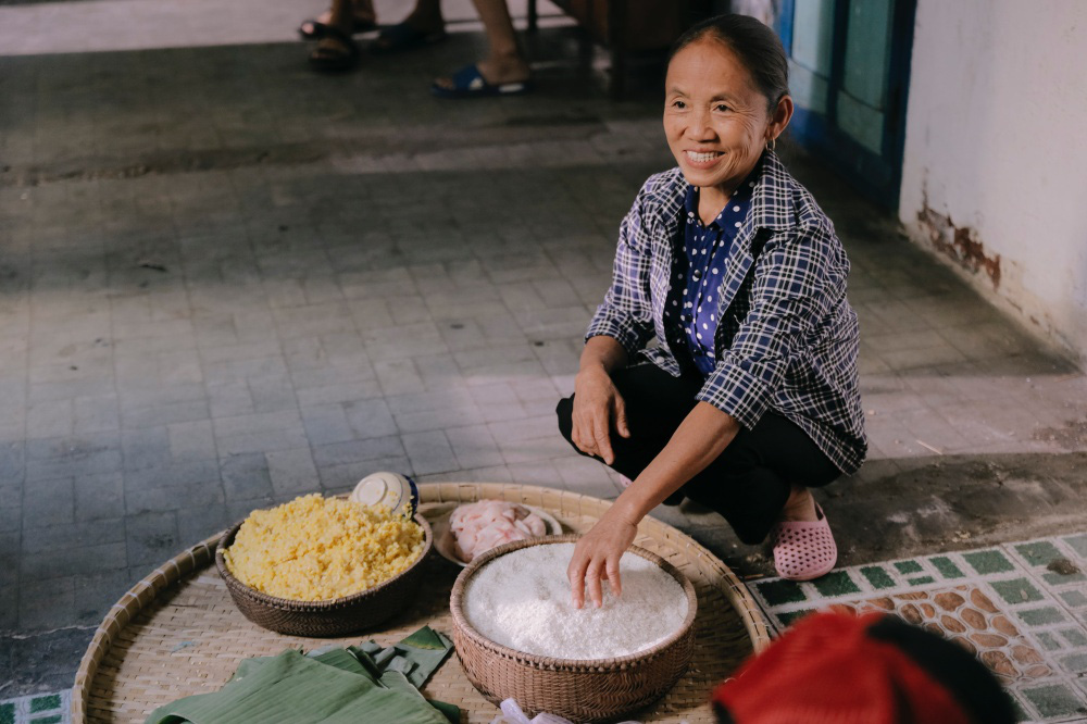 Làm &quot;người yêu&quot; Hari Won chưa bao lâu, Tuấn Trần bỗng trở thành con trai của Trấn Thành - Ảnh 3.