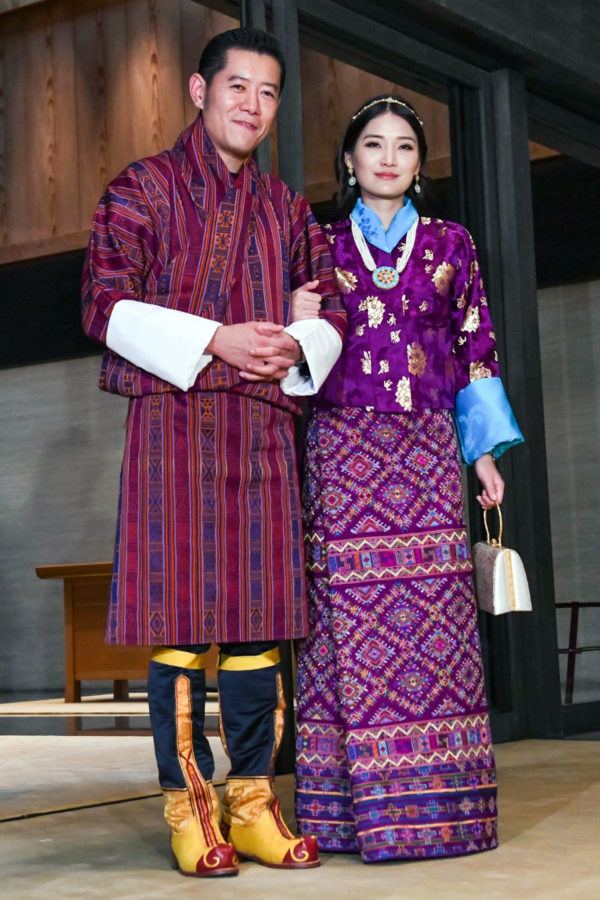 Một năm &quot;lên hương&quot; của Hoàng hậu vạn người mê Bhutan khiến cộng đồng mạng thế giới phải chao đảo - Ảnh 5.