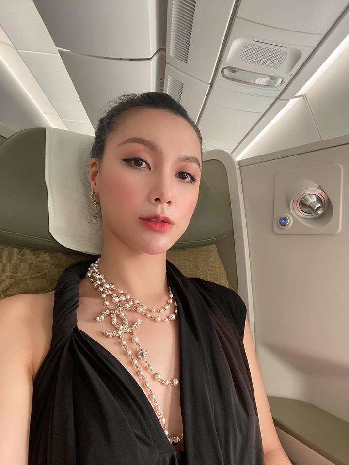 Không gì &quot;phập phù&quot; bằng diện mạo của MC Minh Hà