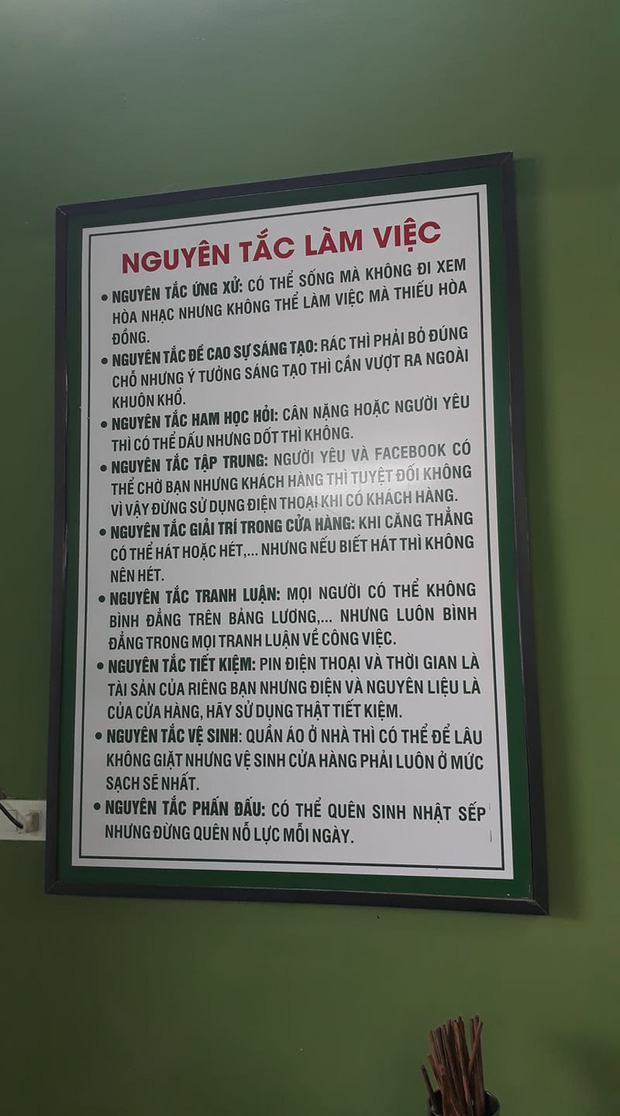 Bất ngờ phát hiện ra tấm biển nội quy &quot;siêu mặn&quot; tại Nghệ An, nhưng cư dân mạng đã bật cười ngay phút chót khi phát hiện ra chi tiết này - Ảnh 1.