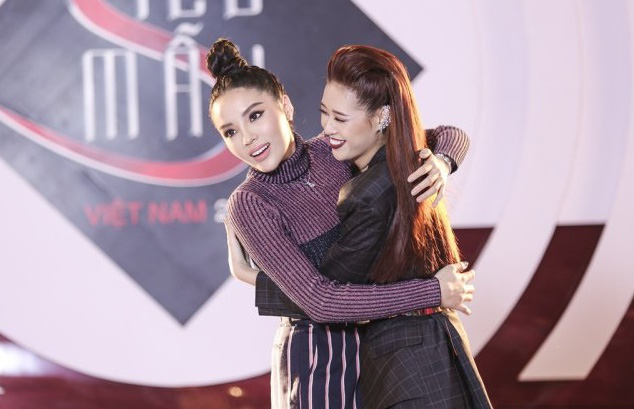 Hoa hậu Hoàn vũ Việt Nam 2019 - Khánh Vân là học trò của Hoa hậu Hương Giang ở cuộc thi siêu mẫu - Ảnh 4.