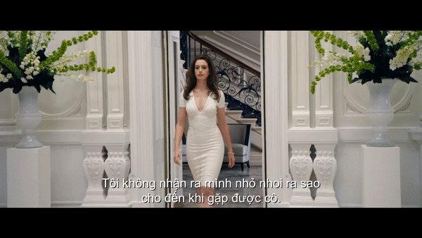 Dân tình lại được phen ngây ngất với loạt tạo hình đẹp lộng lẫy của Quý cô lừa đảo Anne Hathaway trong phim mới - Ảnh 4.