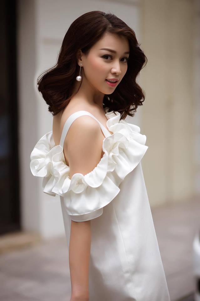 Ở biệt thự 5 sao xa hoa, top 10 Hoa hậu VN: Chồng không phải đại gia chỉ là thanh niên có chí - Ảnh 4. Ở biệt thự 5 sao xa hoa, top 10 Hoa hậu VN: Chồng không phải đại gia chỉ là thanh niên có chí - Ảnh 4.