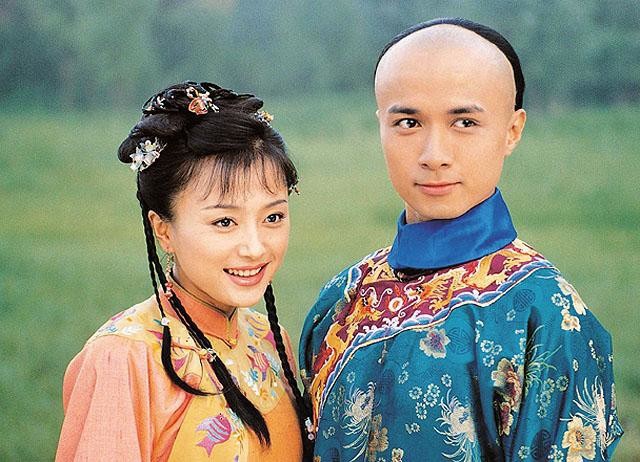 Từng là cặp đôi bị ghét nhất trong phim, Tần Lam vẫn chăm sóc tận chân răng cho Cổ Cự Cơ cực kỳ tình cảm - Ảnh 5.