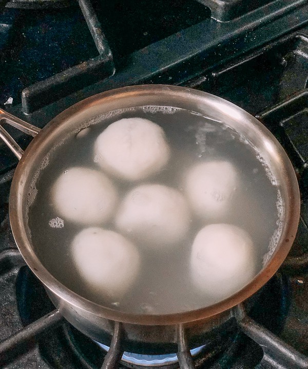 Người Tàu có món bánh nếp nhân thịt ăn sáng ngon rụng rời, thử một lần sẽ nhớ mãi không quên - Ảnh 7. Người Tàu có món bánh nếp nhân thịt ăn sáng ngon rụng rời, thử một lần sẽ nhớ mãi không quên - Ảnh 7.