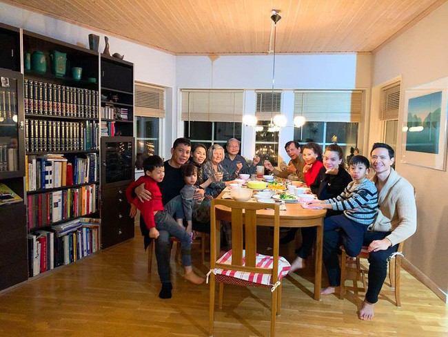 Hà Hồ vừa diện kiến bố mẹ Kim Lý, Kim Lý lại có mặt thân mật trong bữa tiệc liên hoan nhà người yêu - Ảnh 2.