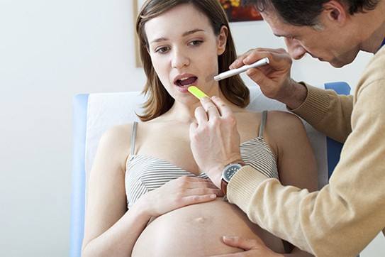 Viêm nướu khi mang thai: Sự nguy hiểm của viêm nướu khi mang thai - Ảnh 4.