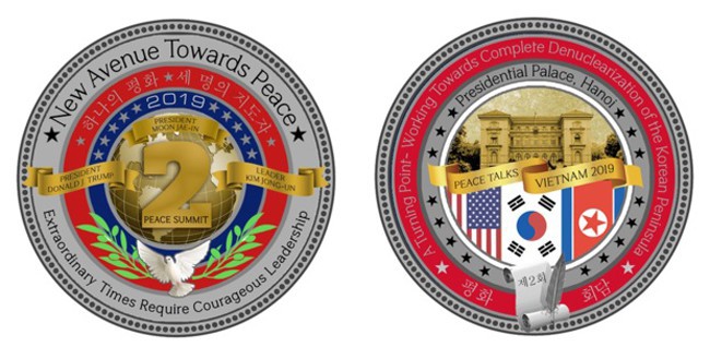 Ra mắt đồng xu Hòa bình in hình Phủ Chủ tịch Việt Nam nhân dịp Hội nghị Thượng đỉnh Mỹ-Triều Tiên lần 2 - Ảnh 1.