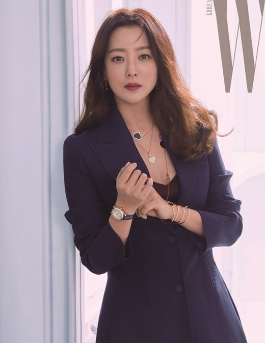 Kim Hee Sun khoe nhan sắc thần thái ở tuổi 42, khẳng định danh hiệu Đệ nhất mỹ nhân xứ Hàn  - Ảnh 5.