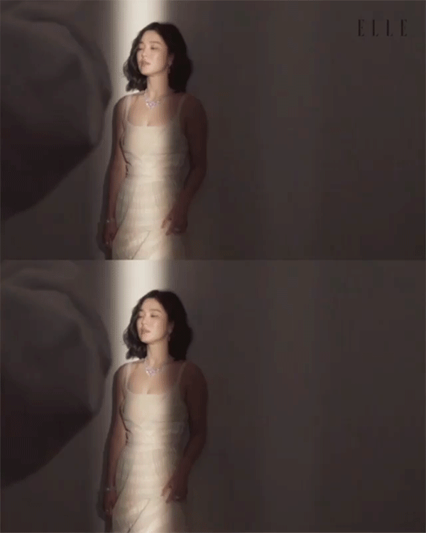 Scandal ly hôn đã nóng, clip Song Hye Kyo đẹp đến mức câm nín trong hậu trường tạp chí còn nóng hơn - Ảnh 5.