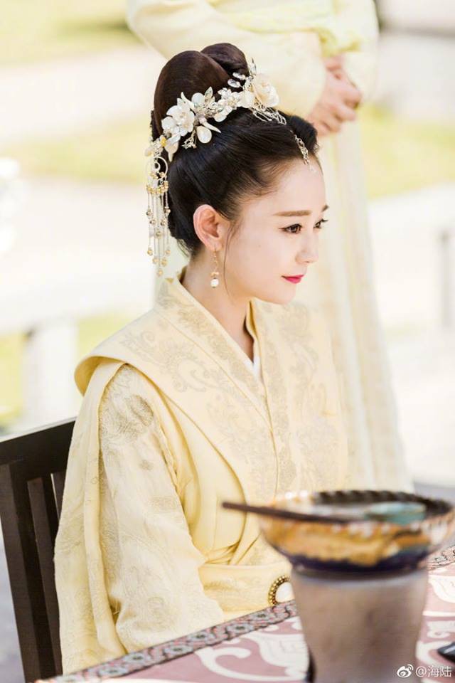 Fan xót lòng khi Độc cô hoàng hậu của Trần Kiều Ân - Trần Hiểu chỉ được mang đi chiếu mạng  - Ảnh 6.