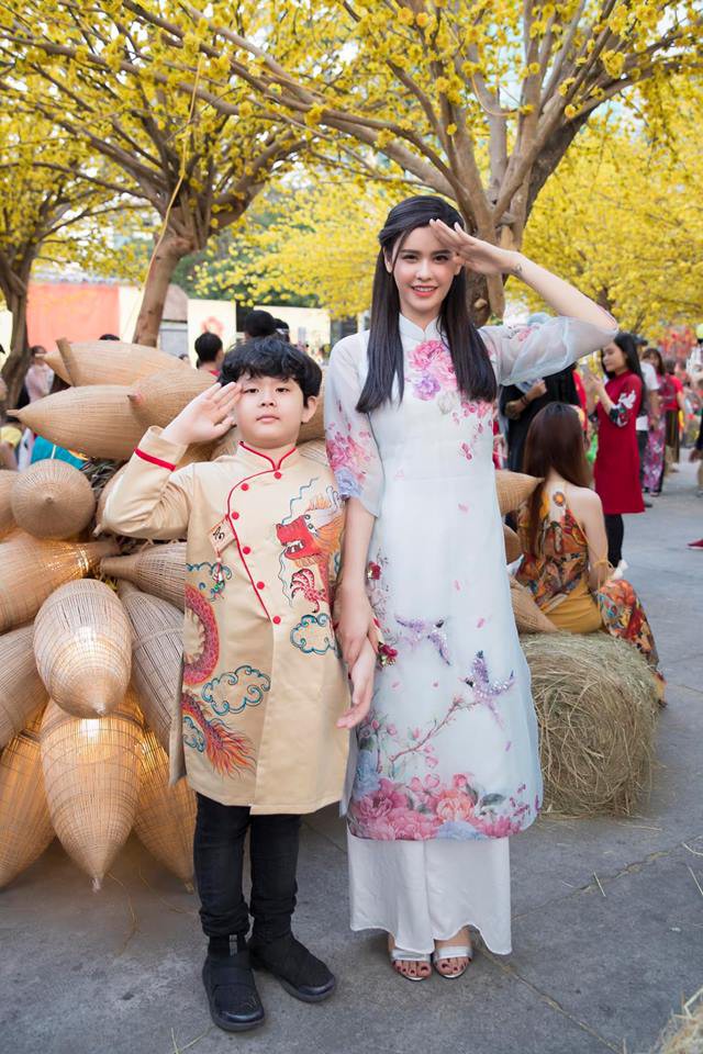 Ngắm dàn nhóc tỳ nhà sao Việt xúng xính diện áo dài ngày đầu năm mới - Ảnh 15.