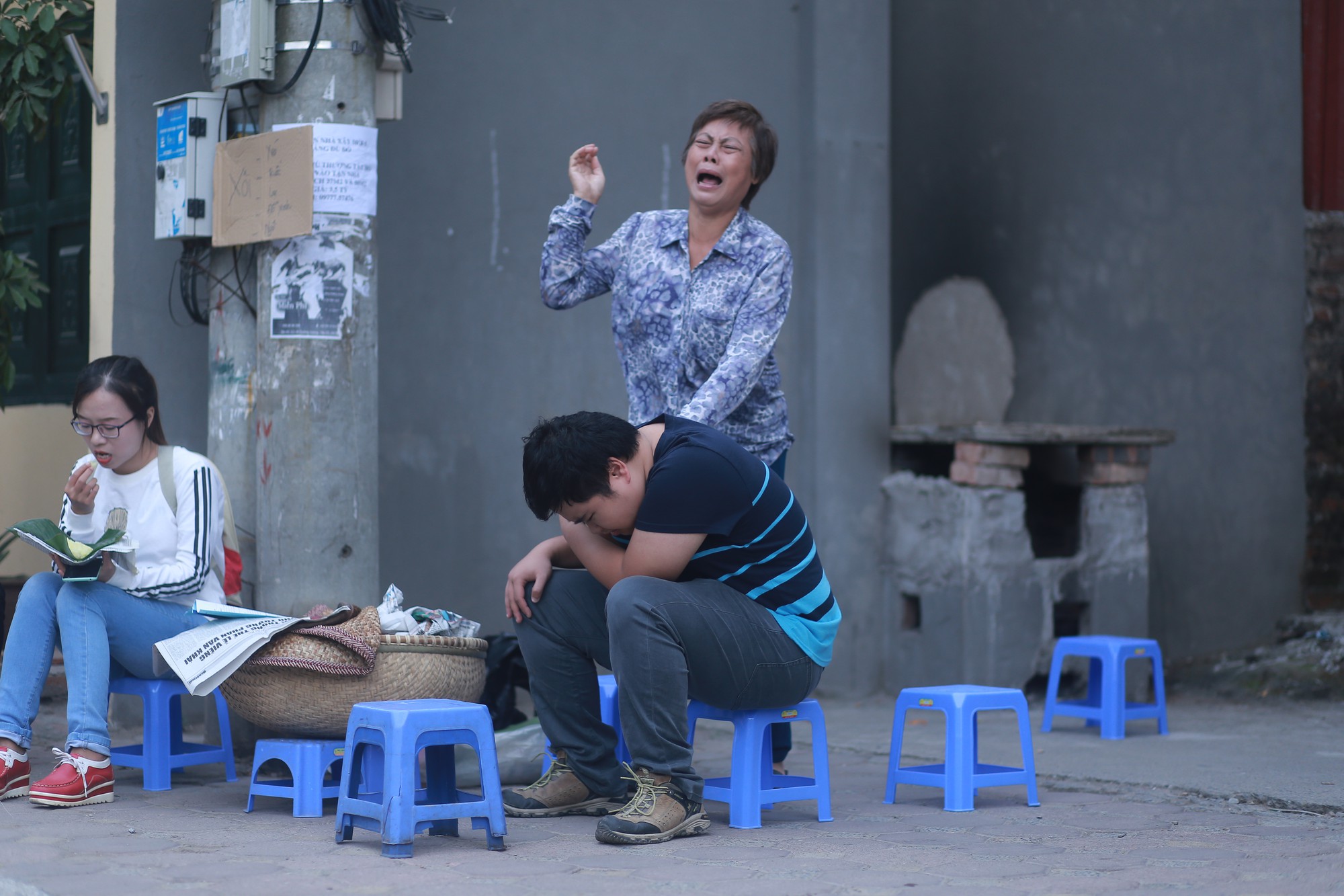 Cuộc sống c&ocirc; độc ở tuổi 56 của c&ocirc; Lan phim Mảnh đời của Huệ: Ở nh&agrave; thu&ecirc; 20m2 vẫn nu&ocirc;i 17 th&uacute; cưng - Ảnh 4.