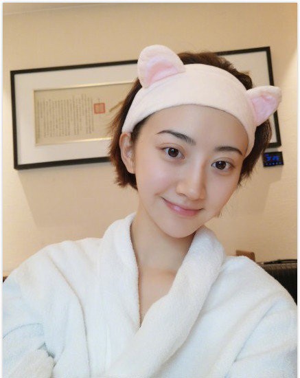 So ảnh mặt mộc của loạt mỹ nhân Hoa - Hàn: Phạm Băng Băng đánh bật Triệu Vy, Angela Baby, Song Hye Kyo… nhờ nước da đặc biệt - Ảnh 8. So ảnh mặt mộc của loạt mỹ nhân Hoa - Hàn: Phạm Băng Băng đánh bật Triệu Vy, Angela Baby, Song Hye Kyo… nhờ nước da đặc biệt - Ảnh 8.