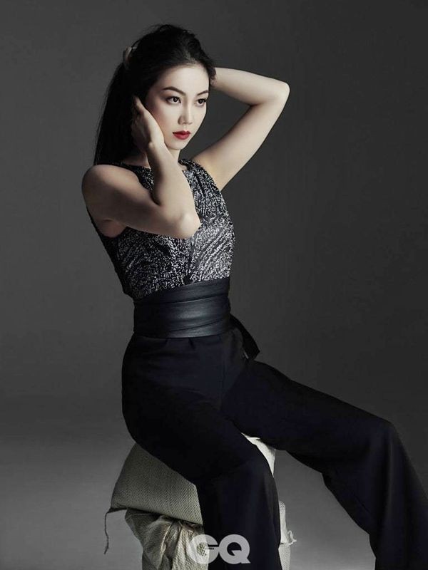 Cảnh phim ngoại tình 18+ gây sốc của mỹ nhân bị đồn là tiểu tam khiến Song Hye Kyo - Song Joong Ki ly hôn - Ảnh 16. Cảnh phim ngoại tình 18+ gây sốc của mỹ nhân bị đồn là tiểu tam khiến Song Hye Kyo - Song Joong Ki ly hôn - Ảnh 16.