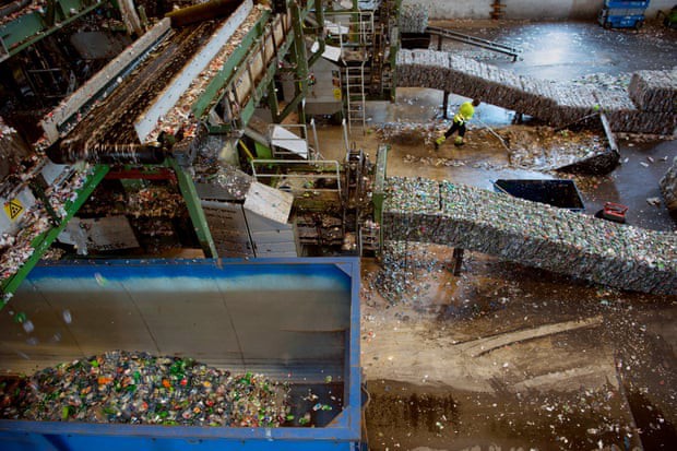 Đâu là bí quyết giúp Na Uy tái chế được tới 97% lượng chai nhựa trên toàn quốc? - Ảnh 3.