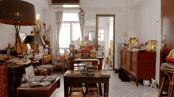 When they couldn't afford a house, the couple who had been together for 7 years in Hong Kong turned a shabby rented apartment into a retro-styled home - Photo 9.