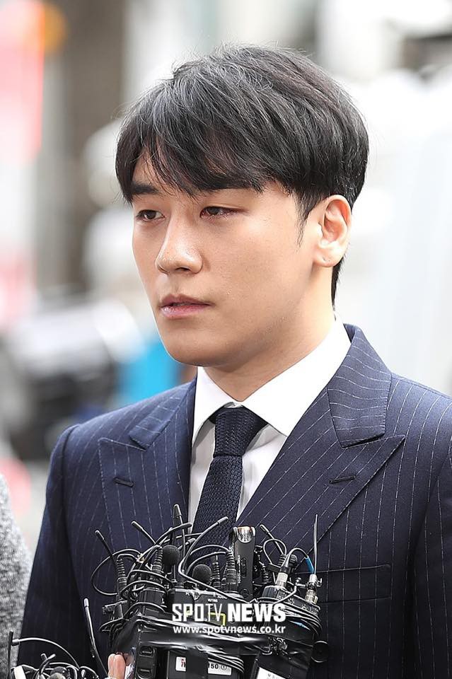 Seungri trình diện tại sở cảnh sát, dư luận mỉa mai: Sao trông vẫn béo tốt thế nhỉ? - Ảnh 1.