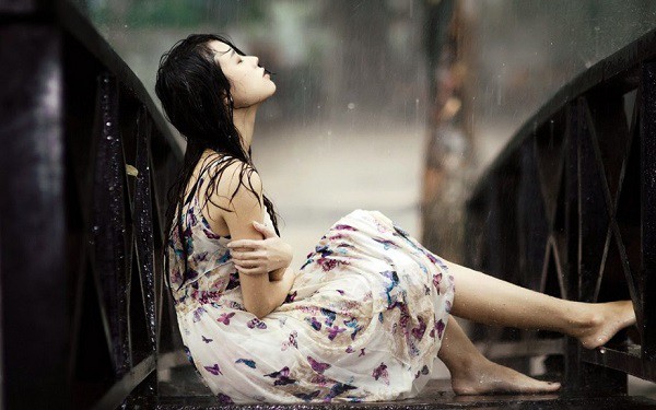 Hăm hở về nhà lúc đêm hôm vì nhớ chồng, nào ngờ cửa vừa mở, cảnh tượng bên trong khiến tôi hết hồn còn chồng cũng giật mình thon thót - Ảnh 2. Hăm hở về nhà lúc đêm hôm vì nhớ chồng, nào ngờ cửa vừa mở, cảnh tượng bên trong khiến tôi hết hồn còn chồng cũng giật mình thon thót - Ảnh 2.