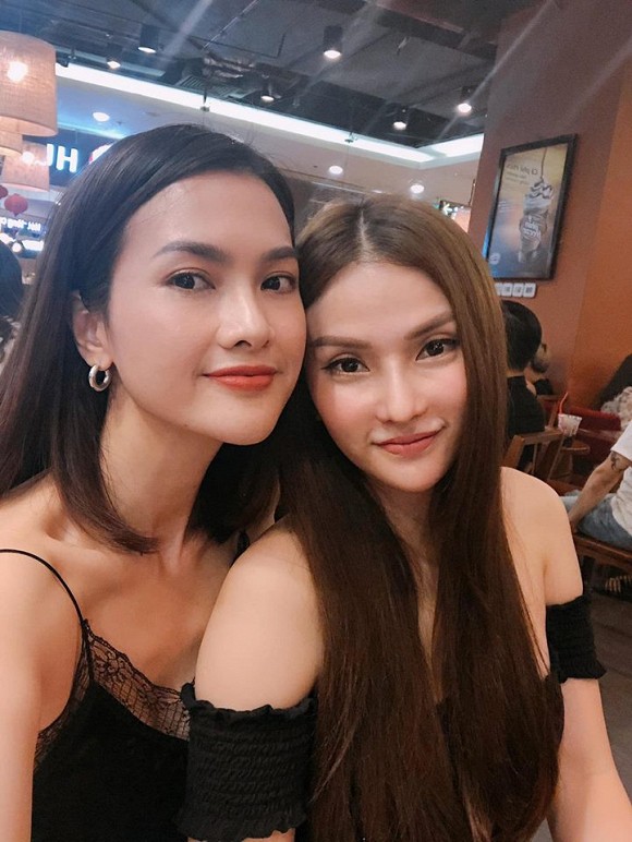 Sau khi công khai bạn trai kém 10 tuổi, Thu Thủy bất ngờ lại tuyên bố tình yêu với người đặc biệt này - Ảnh 2. Sau khi công khai bạn trai kém 10 tuổi, Thu Thủy bất ngờ lại tuyên bố tình yêu với người đặc biệt này - Ảnh 2.