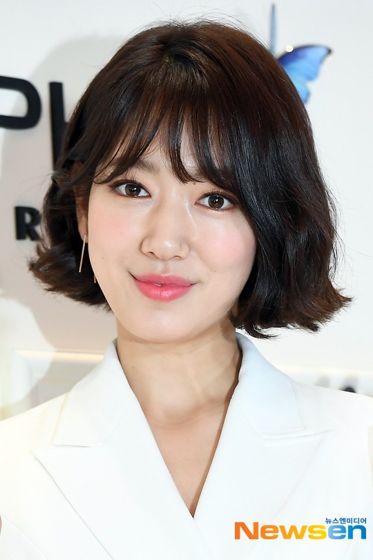 Khoe dáng nuột và đẹp khó cưỡng, Park Shin Hye thật sự đã đạt đến ngưỡng đỉnh cao nhan sắc sau khi xén tóc - Ảnh 7. Khoe dáng nuột và đẹp khó cưỡng, Park Shin Hye thật sự đã đạt đến ngưỡng đỉnh cao nhan sắc sau khi xén tóc - Ảnh 7.