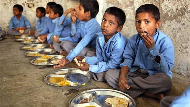 Những vụ bê bối thực phẩm bẩn chấn động thế giới tại các trường học - Ảnh 1.