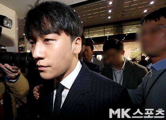 Hết bị tố hút bóng cười tại Việt Nam, Seungri tiếp tục vướng vào lùm xùm dùng cocaine tại nước ngoài - Ảnh 2.