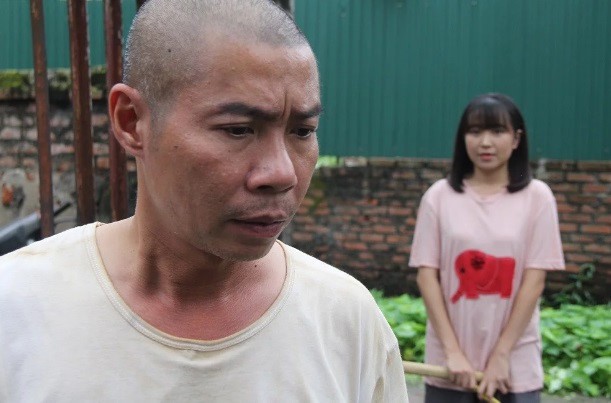 Những cô gái trong thành phố chiêu đãi khán giả toàn cảnh nóng giữa các nhân vật cách biệt tuổi tác - Ảnh 11. Những cô gái trong thành phố chiêu đãi khán giả toàn cảnh nóng giữa các nhân vật cách biệt tuổi tác - Ảnh 11.