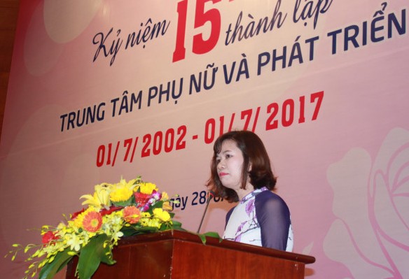 Trung tâm Phụ nữ và Phát triển (Hội liên hiệp Phụ nữ Việt Nam) lên tiếng vụ cưỡng hôn phạt 200 ngàn: Phạt vậy thà đừng phạt còn hơn - Ảnh 1.