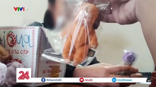 Mục sở thị nơi thỉnh Kumanthong tại Hà Nội với những lời quảng cáo năng lực trên trời - Ảnh 5.