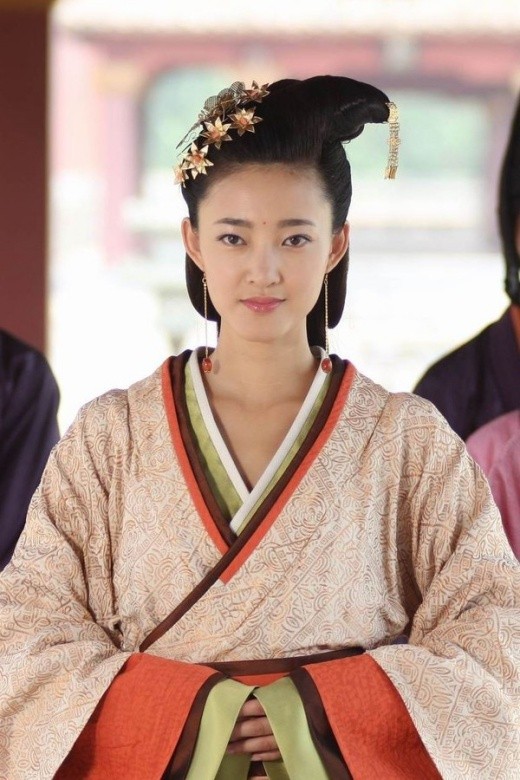 Tình địch cũ của Lâm Tâm Như làm Đát Kỷ, fan kêu gào chê bai vì không đủ đẹp - Ảnh 7. Tình địch cũ của Lâm Tâm Như làm Đát Kỷ, fan kêu gào chê bai vì không đủ đẹp - Ảnh 7.