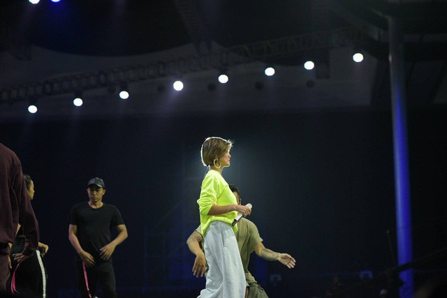 1 tiếng trước giờ G đ&ecirc;m nhạc &ldquo;Si&ecirc;u sinh nhật&rdquo; Lazada: H&agrave;ng triệu fan ng&oacute;ng chờ Dua Lipa v&agrave; c&aacute;c nghệ sĩ - Ảnh 3.