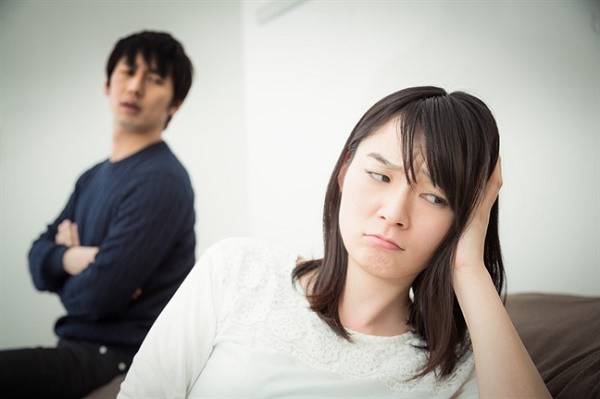 Chồng lén rút 200 triệu tiền tiết kiệm mà không nói câu nào, tôi hùng hổ đi điều tra để rồi cuối cùng sự thật lại khiến tôi rơi nước mắt - Ảnh 1. Chồng lén rút 200 triệu tiền tiết kiệm mà không nói câu nào, tôi hùng hổ đi điều tra để rồi cuối cùng sự thật lại khiến tôi rơi nước mắt - Ảnh 1.