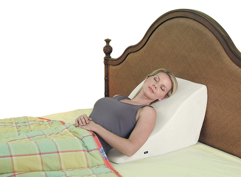 M&aacute;ch c&aacute;c mẹ 4 tư thế nằm tốt nhất sau sinh mổ gi&uacute;p mau ch&oacute;ng hồi phục sức khỏe - Ảnh 4.