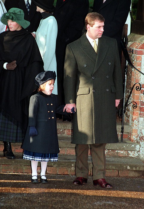 Ngược dòng thời gian để ngắm nhìn vẻ xinh xắn đáng yêu của các tiểu công chúa, tiểu hoàng tử  Hoàng gia Anh ở tuổi lên 5 - Ảnh 17.