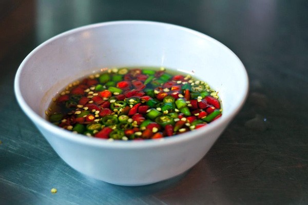 Lần đầu ra mắt bị cả nhà người yêu mắng vì nửa chén nước mắm, cô gái đưa ra quyết định ai cũng ủng hộ rần rần - Ảnh 2. Lần đầu ra mắt bị cả nhà người yêu mắng vì nửa chén nước mắm, cô gái đưa ra quyết định ai cũng ủng hộ rần rần - Ảnh 2.