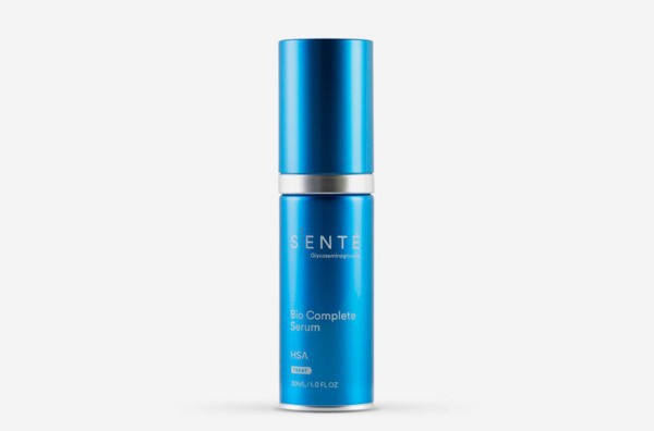 Chỉ với quy trình skincare tốn chưa đầy 3 phút, cô nàng này đã hô biến làn da khô dễ nổi mụn của mình trở nên bóng khỏe rạng rỡ - Ảnh 3. Chỉ với quy trình skincare tốn chưa đầy 3 phút, cô nàng này đã hô biến làn da khô dễ nổi mụn của mình trở nên bóng khỏe rạng rỡ - Ảnh 3.