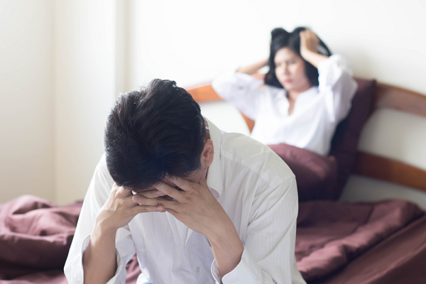 Nhận được tin báo vợ ở khách sạn cùng người khác, tôi tìm đến tận nơi bắt gian nhưng nhận lại thái độ và câu nói nhớ đời của cô ấy - Ảnh 2. Nhận được tin báo vợ ở khách sạn cùng người khác, tôi tìm đến tận nơi bắt gian nhưng nhận lại thái độ và câu nói nhớ đời của cô ấy - Ảnh 2.