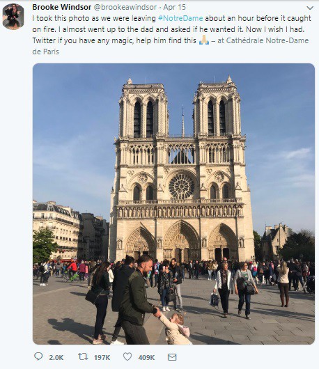 Cư dân mạng truy tìm hai cha con chụp ảnh trước Nhà thờ Đức Bà Paris ngay trước vụ cháy - Ảnh 1.