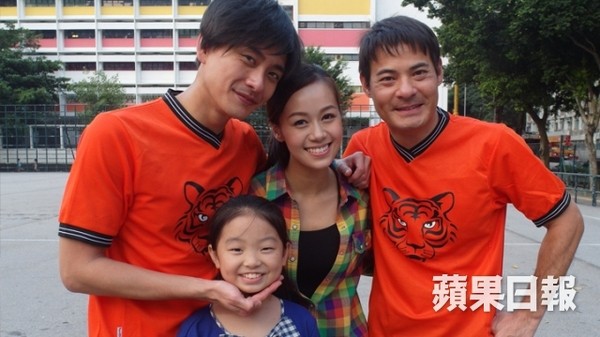 Trước scandal ngoại tình, Huỳnh Tâm Dĩnh đã mang tiếng là bình bông di động trong loạt vai diễn thiếu ấn tượng - Ảnh 3.