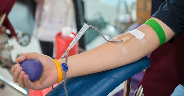 Vì sao máu hiến nhân đạo mà người bệnh truyền máu phải trả tiền: Chuyên gia Huyết học giải thích - Ảnh 3. Vì sao máu hiến nhân đạo mà người bệnh truyền máu phải trả tiền: Chuyên gia Huyết học giải thích - Ảnh 3.