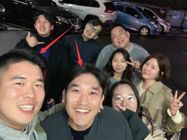 3 điểm đặc biệt chứng minh Song Joong Ki và Song Hye Kyo không hề ly hôn: Từ cuộc hẹn hò cho đến động thái của “tiểu tam” tin đồn - Ảnh 4. 3 điểm đặc biệt chứng minh Song Joong Ki và Song Hye Kyo không hề ly hôn: Từ cuộc hẹn hò cho đến động thái của “tiểu tam” tin đồn - Ảnh 4.