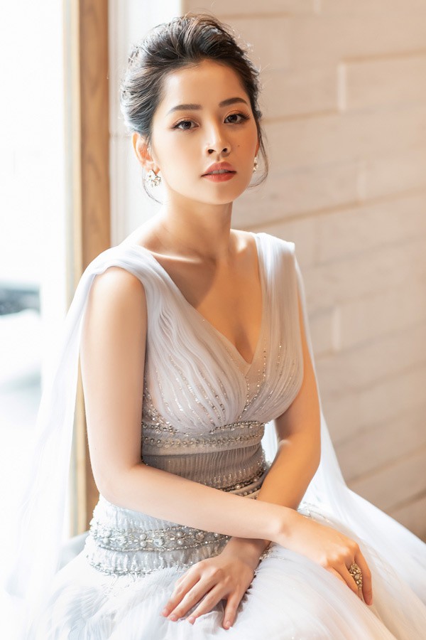 Chi Pu chơi lớn làm MV cổ trang, hóa phụ nữ Việt xưa cực xinh đẹp - Ảnh 4. Chi Pu chơi lớn làm MV cổ trang, hóa phụ nữ Việt xưa cực xinh đẹp - Ảnh 4.