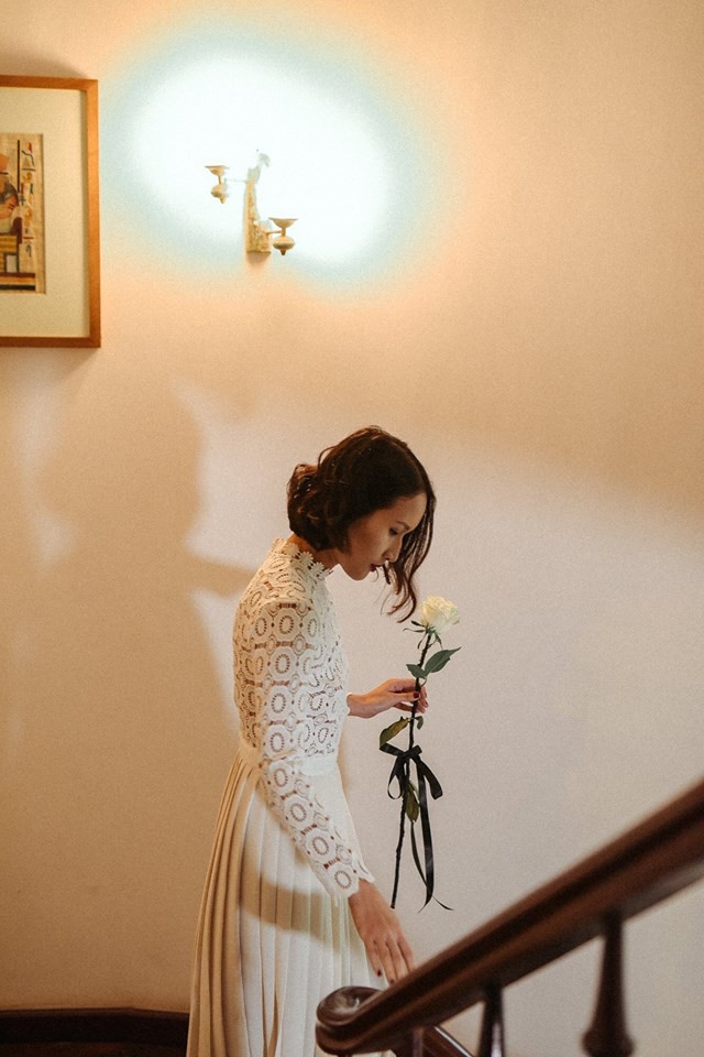 Vlogger triệu view Giang Ơi bất ngờ mang váy cưới ra đấu giá, biết được mục đích ai cũng khâm phục - Ảnh 3.