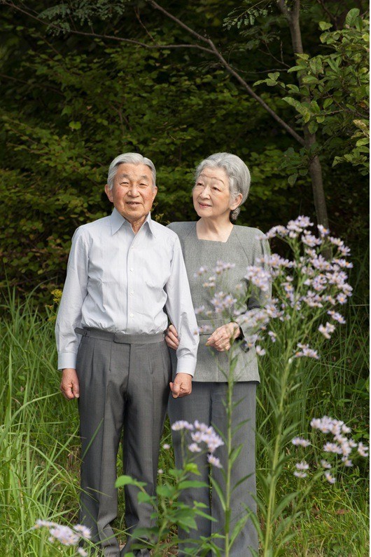 Hơn 60 năm trước, từng có chàng Thái tử Nhật Bản dám cãi lời bố mẹ, quyết cưới vợ thường dân rồi tự vẽ nên chuyện cổ tích khó tin - Ảnh 17.